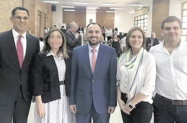 Presión en Derecho UNA: Bogarín, el significativamente corrupto busca destituir al decano