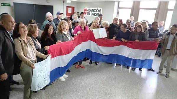 Jubilados municipales anuncian protesta masiva por falta de pago