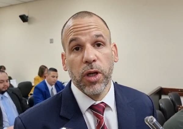 Abogado implicado en caso “Celular para Tío Rico” niega vínculo con crimen de militar en Asunción