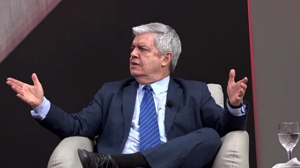 Riera admite posible financiamiento político del crimen organizado