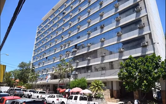 IPS analiza crear un banco propio con perfil social