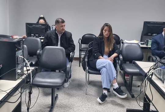 Posponen para abril de 2026 el juicio al exsenador argentino Kueider y a su secretaria