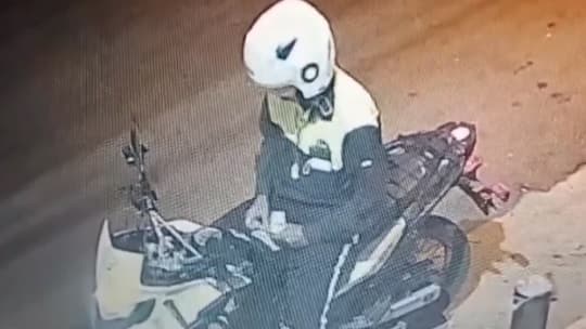 Video muestra a un agente de la PMT contando dinero tras una intervención en Azara