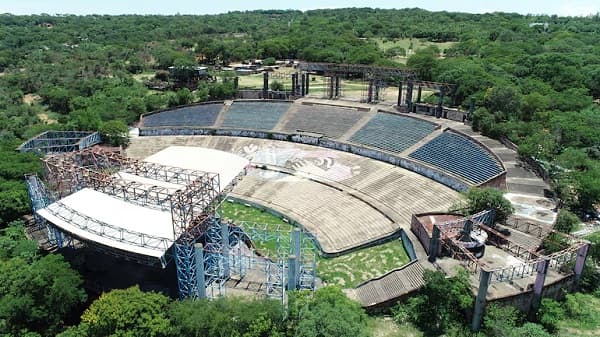 San Bernardino en conflicto: intendente busca mudar la vida nocturna del Anfiteatro