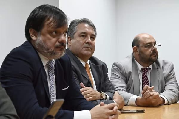 Caso “tapabocas de oro”: sobreseimiento definitivo queda firme