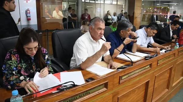 Adjudicaciones de fondos dormidos del Fonacide se aprueban apresuradamente en Asunción