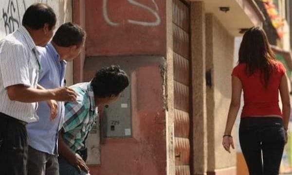 Hincha de Lanús denuncia acoso callejero en Asunción