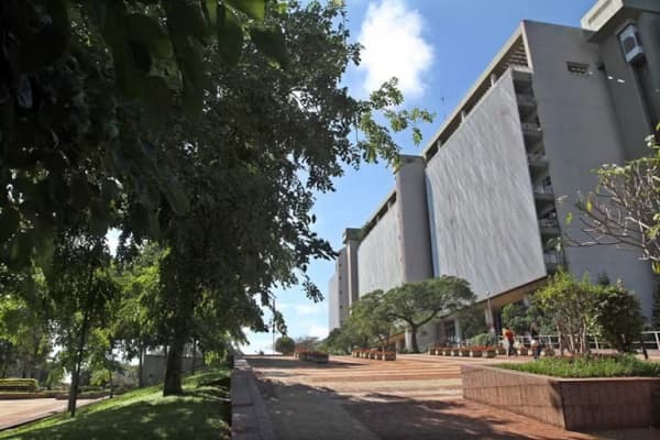 Feriado bancario: atención presencial solo hasta este martes