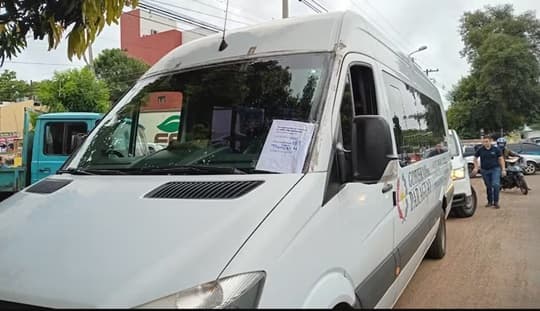 Paro de choferes: habilitan buses estatales sin costo