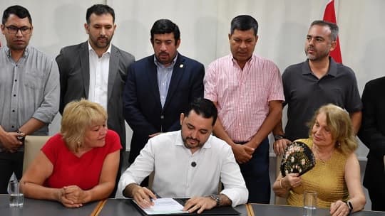 Bello anuncia el pago de G. 16.500 millones para saldar deudas con jubilados municipales