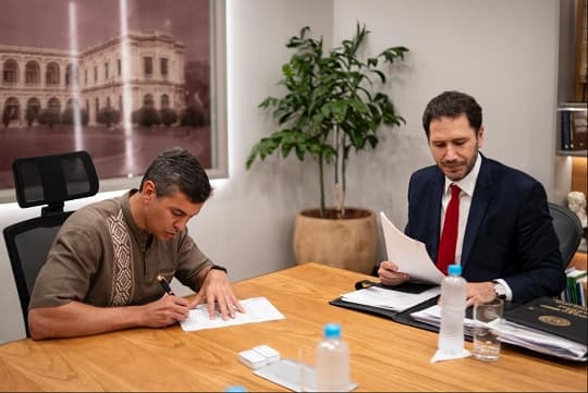 Peña firmó la ley MAFE para la búsqueda de personas desaparecidas