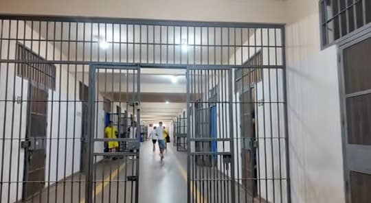 Youtuber argentino ingresó a la cárcel de máxima seguridad de Minga Guazú y mostró cómo funciona el centro penitenciario