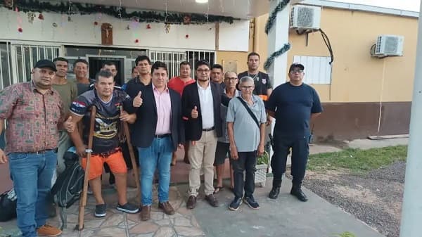 Liberan a 12 campesinos detenidos en estancia Lusipar