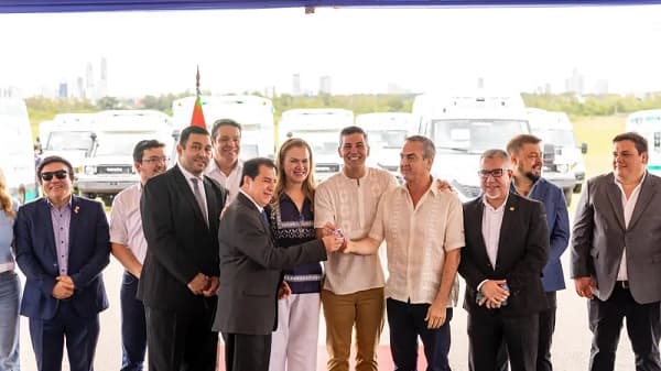 Peña atribuye crisis sanitaria a decisiones políticas pasadas