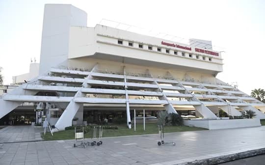 Entre el 16% y el 23% de los adultos considera emigrar a otro país