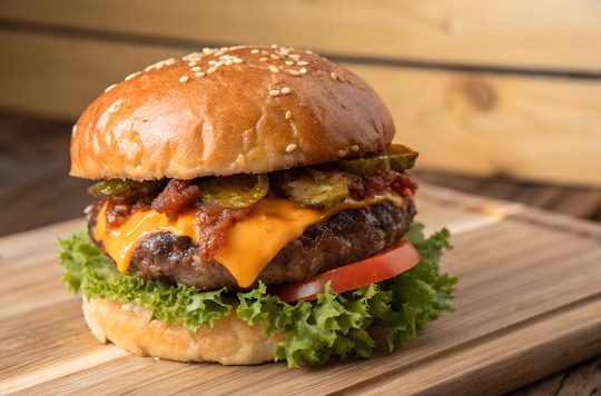 Hamburguesas, lomitos y empanadas: lo que más pide la gente por delivery