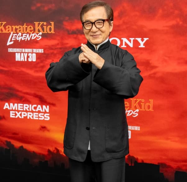 Jackie Chan: cine, memoria y su futura canción postuma