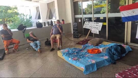 Jubilados municipales siguen sin cobrar sus sueldos: la Caja Municipal arranca el 2026 con deudas millonarias