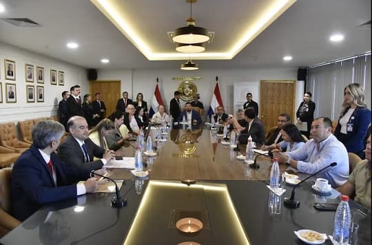 Reforma de la Caja Fiscal: Gobierno presenta su propuesta en medio de tensión política y déficit creciente