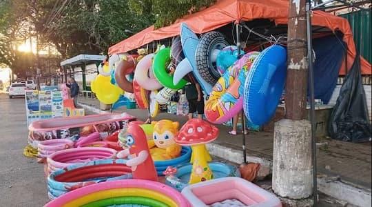 Reyes Magos: vendedores ya están instalados en Eusebio Ayala para la venta de juguetes