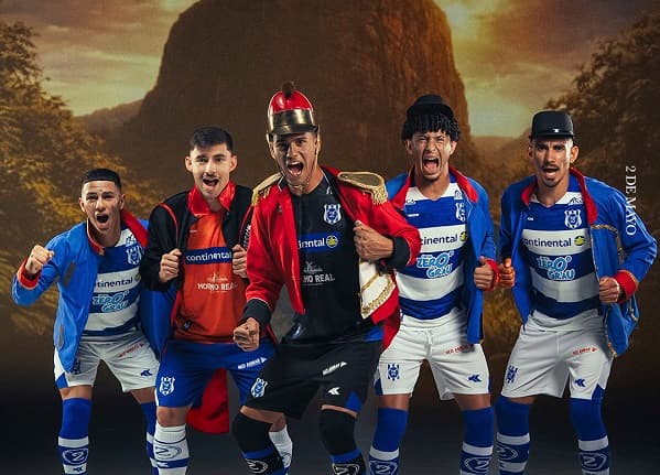 Homenaje al Mariscal López en la nueva casaca del Gallo