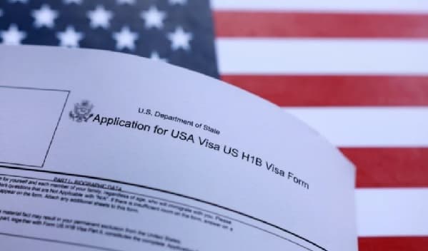 EEUU suspende visas de inmigrante para 75 países