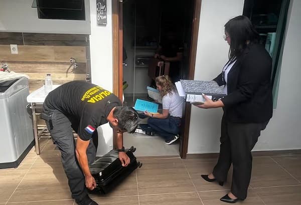 ¿Quema de archivos? Vacían oficina de abogada Zully Ortiz