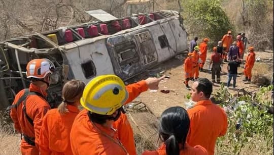 Tragedia en Brasil: vuelco de autobús deja al menos 15 muertos
