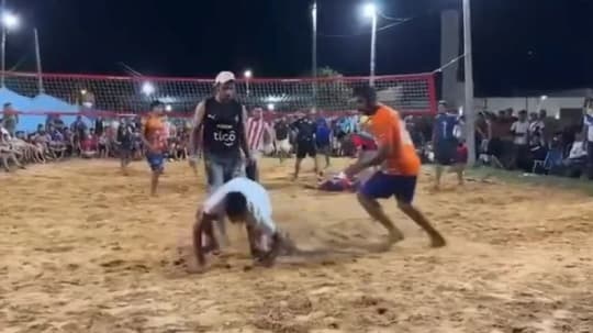 Pelea tras partido de piki vóley en Concepción