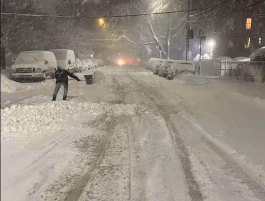 Tormenta histórica paraliza Nueva York