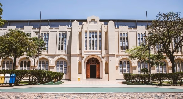 Justicia ordena al Colegio Internacional revelar datos sobre elección de director