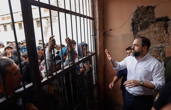 Adjudicación de G. 30.000 millones para cárceles bajo sospechosa gestión