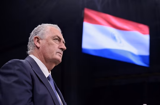 Harrison respalda continuidad de Alfaro después del Mundial