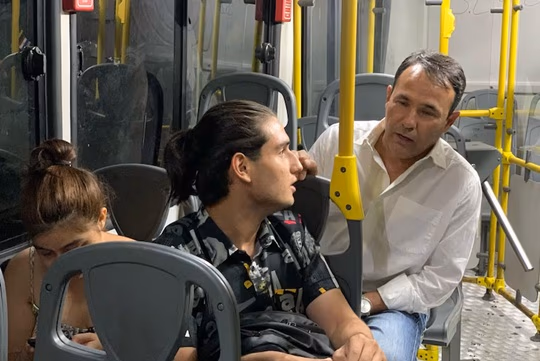 Viceministro de Transporte convoca a empresarios tras paro de buses