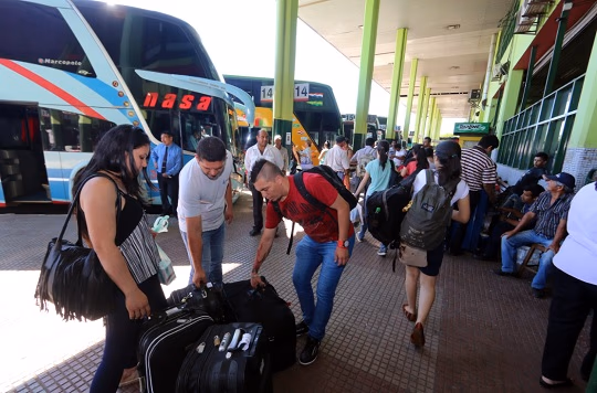 Dinatran libera buses y fija tarifas por Semana Santa