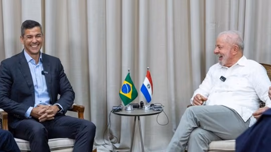 Peña y Lula cierran reunión sin acuerdo sobre Itaipú