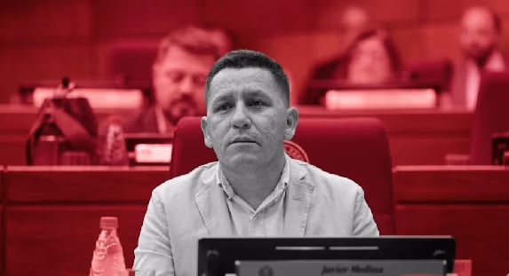 36 votos sellan la pérdida de investidura de Chaqueñito