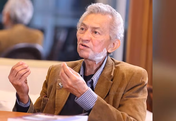 Mbo’ehára Ramón Silva recupera la voz y pide seguir orando