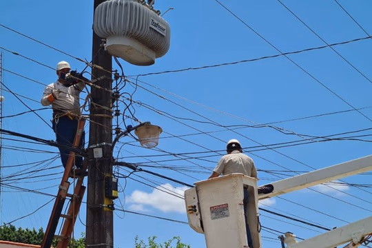 ANDE anuncia cortes de luz para este lunes