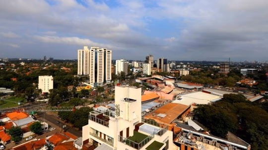 Viernes caluroso e inestable con lluvias dispersas