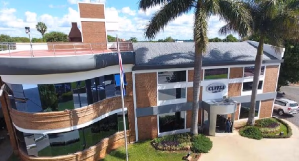 Tribunal ordena a Clyfsa pagar deuda tarifaria a la ANDE