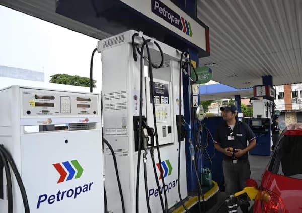 ¿Subirá el combustible en Paraguay por la crisis externa?