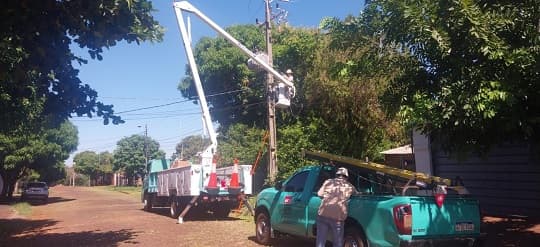 ANDE: 2.000 usuarios siguen sin luz tras vientos fuertes