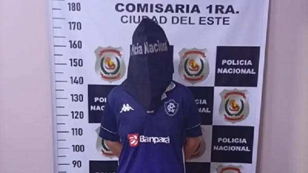 Joven cae de una ventana en CDE y su pareja es detenida