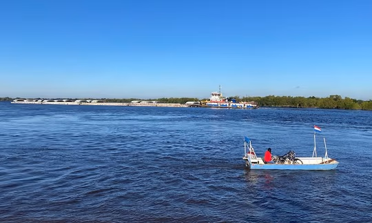 Río Paraguay registra aumento en varias localidades del país